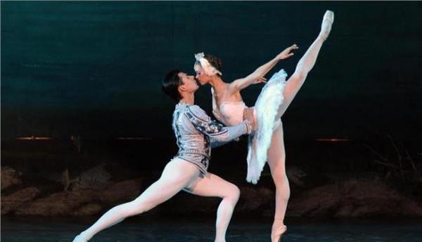 【男舞蹈演员尴尬】说说芭蕾舞男女演员之间的潜规则