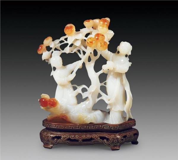 黄泉福木雕作品 雕博会玉石雕刻作品价值上亿 正面为108尊观音