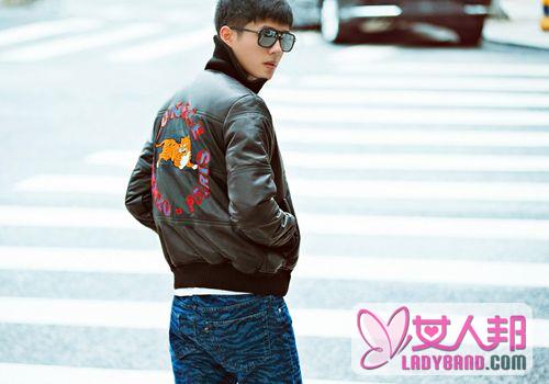>刘昊然穿着KENZO X H&M 设计师合作系列 演绎街头酷行者