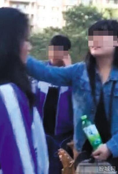>北京105中学女生被打 起因令人啼笑皆非