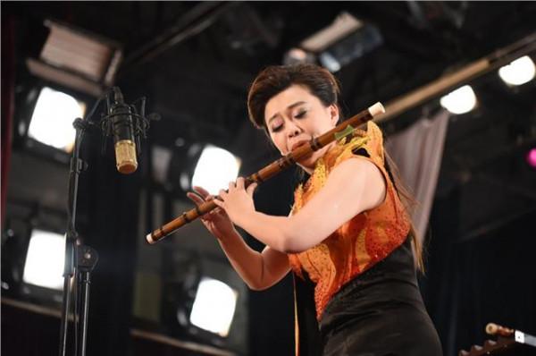 >胡玉林笛子 笛子演奏家胡玉林春节期间将在爱沙尼亚举办音乐会