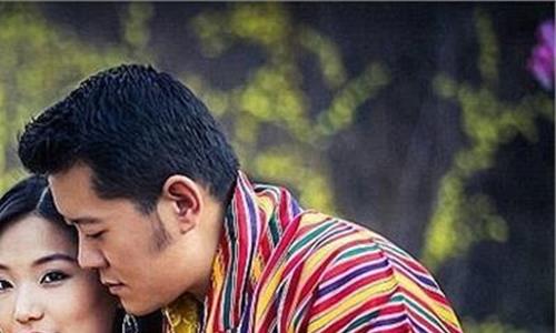 不丹国王的故事 17岁的他爱上7岁的她 不丹国王的爱情故事