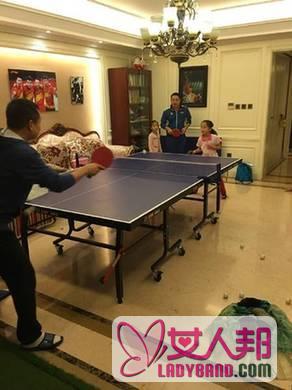 刘国梁霸气豪宅曝光　客厅不放茶几竟放乒乓球桌