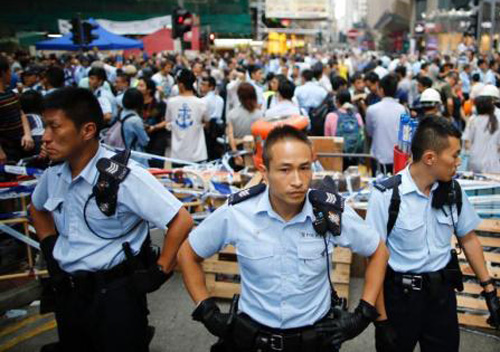 >香港旺角非法霸占区暴力事件升级形势险峻