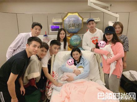 何猷君老婆奚梦瑶怀孕生子 赌王第5代长孙叫什么