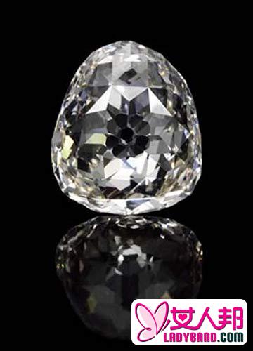 传奇巨钻苏富比拍出近千万美元