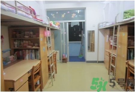 武汉大学寝室条件好吗?大学应该如何与寝室同学相处?