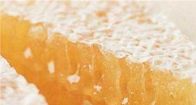 >【真假蜂巢蜜图片】蜂巢蜜怎么吃 蜂巢蜜真假图片及辨别方法