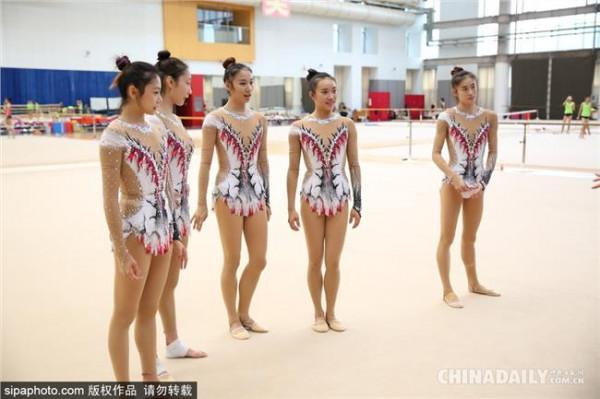 杨晔艺术体操 人在奥运年——中国艺术体操队