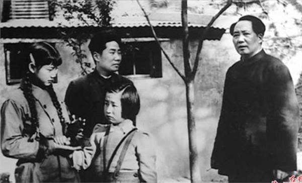 >刘松林的葬礼 刘松林深情回忆“永远的父亲”:毛主席是世上最疼我的人