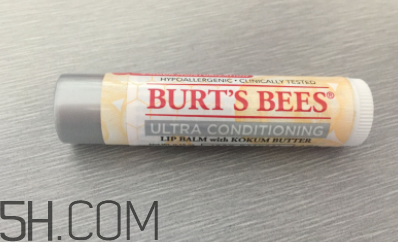 小蜜蜂细致修护唇膏怎么样？好用吗？