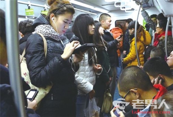 >日媒感慨中国手机：为什么中国人患上了智能手机依赖症