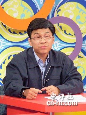 中国评论新闻:专访许杰辉:为了模仿邱毅差点没命!
