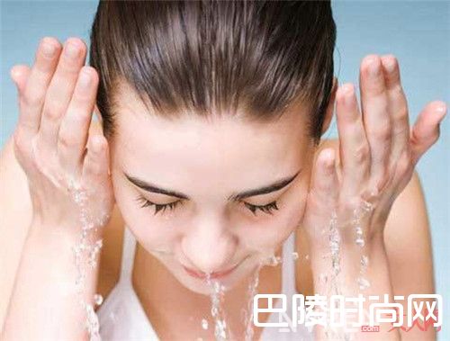 脸部护肤 从洗脸开始 你还只是用清水洗脸么洗脸时要不要加点什么如何用水解决肌肤问题