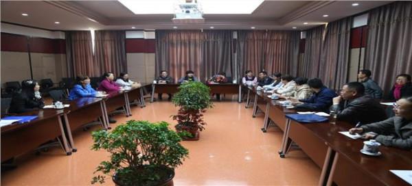 黄远志的子女 黄远志在襄樊调研时强调筑牢拒腐防变的思想道德防线