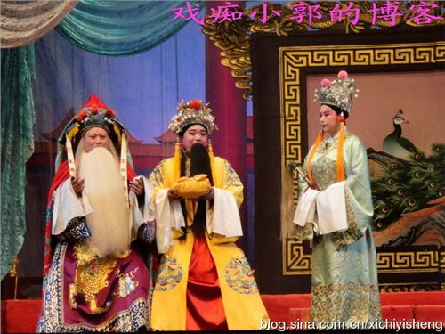 豫东红脸王刘忠河举办跨年度演出活动