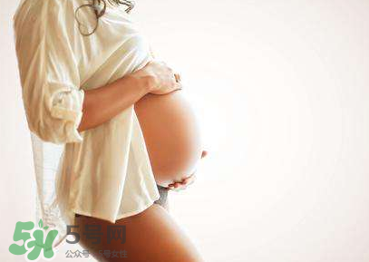 >孕妇长痱子可以用痱子粉吗？痱子粉对孕妇有危害吗？