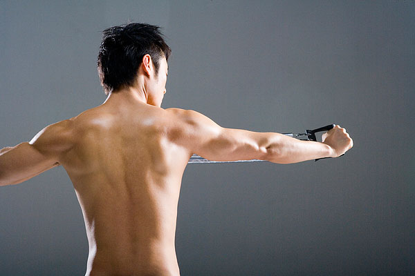 锻炼背肌的方法还消身体前倾小腹凸