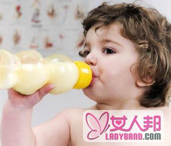 【婴儿换奶粉】如何给婴儿换奶粉_经常给婴儿换奶粉好吗