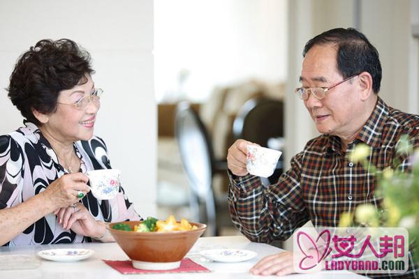 >合理饮食：老年人饮食搭配的注意事项！