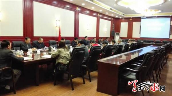 刘可清的歌 刘可清赴海沧区征求对政府工作报告的意见建议