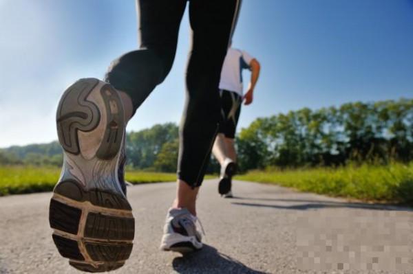 >一天跑步多少时间减肥    让你体态更加轻盈修长