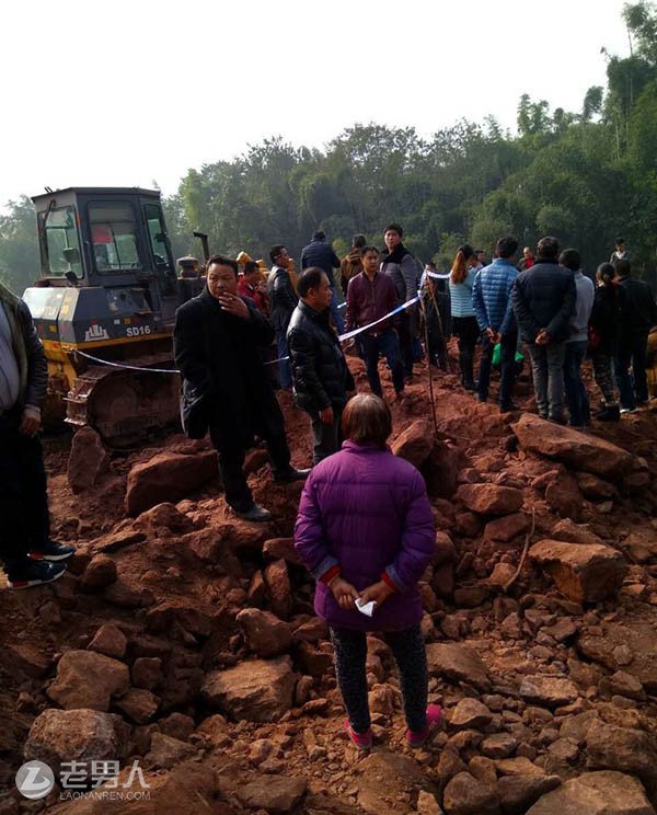 村民遭推土机活埋 施工人员称是操作不当导致