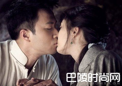 >刘恺威杨幂吻戏剧照大盘点 刘恺威吻过的女星有哪些？