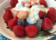 >草莓和火龙果能一起吃吗?草莓火龙果能同时吃吗