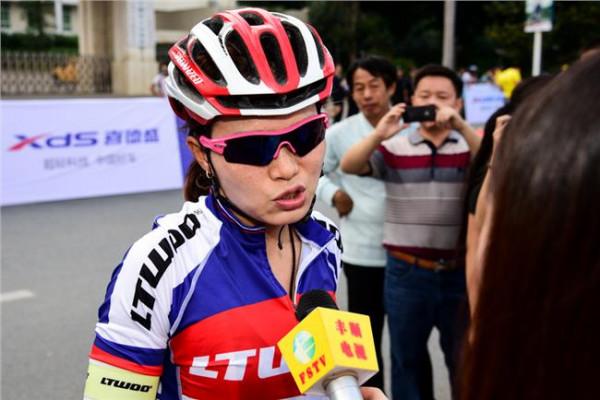 >中国自行车运动员郭爽启蒙教练:年轻不怕失败