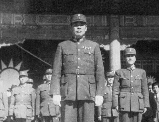 国民党将领黄伯韬 红军将领与被俘国民党中将