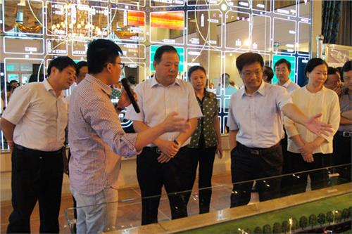 安阳市长马林青在安阳市纺织服装城项目正式签约仪式上致辞