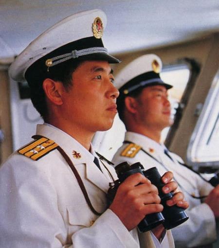 军报:柏耀平上任海军大连舰艇学院副院长