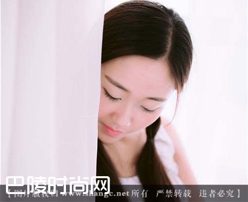 男友说他前女友最漂亮什么意思？前女友结婚了太心痛了