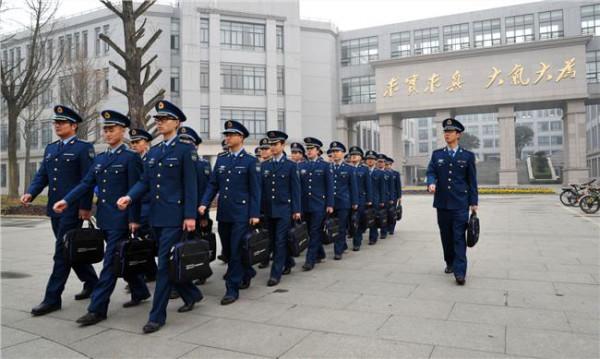 >张波成都 成都电子科技大学 张波教授