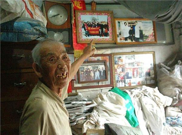 刘盛兰的故事 从拾荒老人到“感动中国” 探访刘盛兰背后的故事