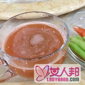【菜胡萝卜苹果汁】芹菜胡萝卜苹果汁的营养价值_芹菜胡萝卜苹果汁能减肥吗