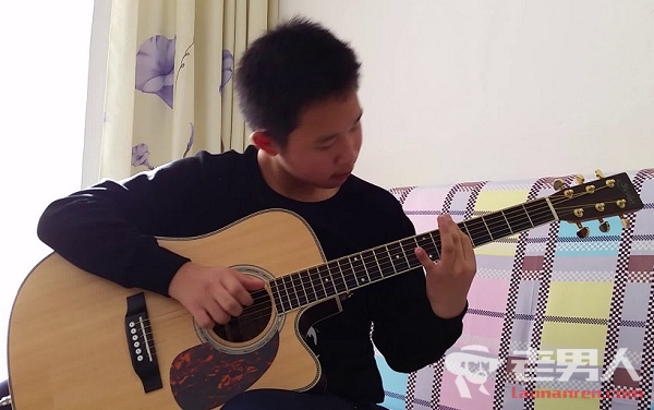 13岁天才吉他少年刘嘉卓个人资料背景大起底