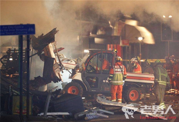 英国一商铺发生爆炸 事故造成4人受伤