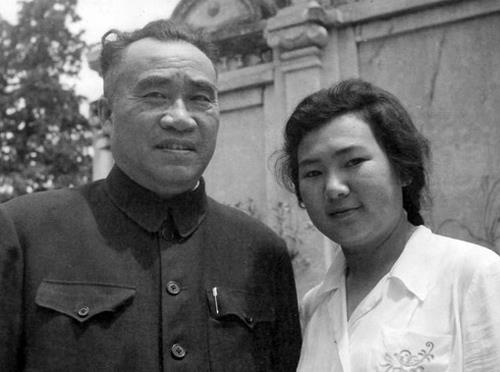 朱德前妻贺治华 揭秘1928年周恩来为何下令处决朱德前妻