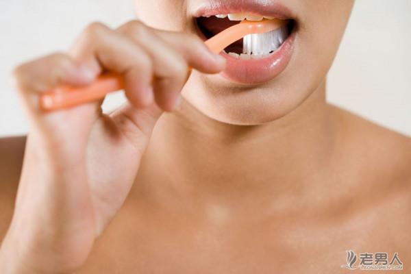 >怎样对抗孕期常见的牙龈出血