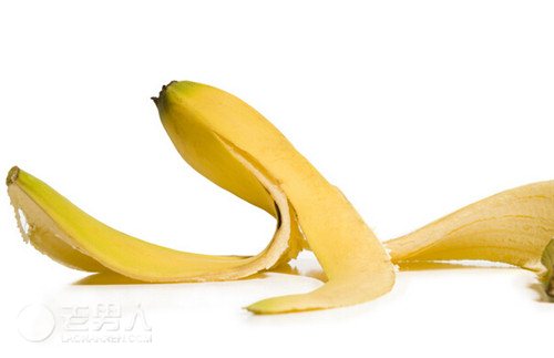 吃完的香蕉皮别扔 居然还可以祛斑