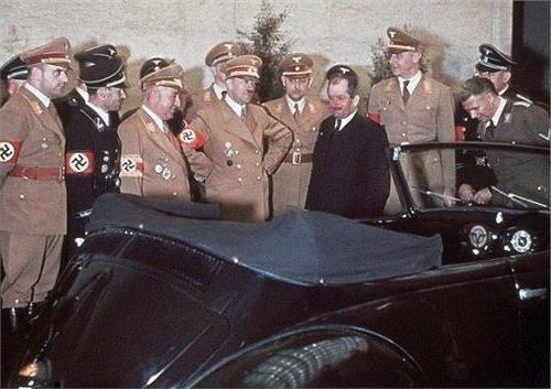 >希特勒照片最帅图片 希特勒珍贵照片首次公开其战时休闲生活(图)