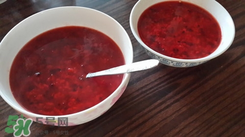 红曲米红枣粥怎么做好吃?红曲米红枣粥的功效与作用