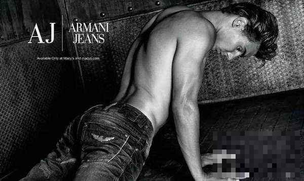 鉴定奢侈阿玛尼品牌AJ牛仔裤真假，看商家爆光这些对比图片就行