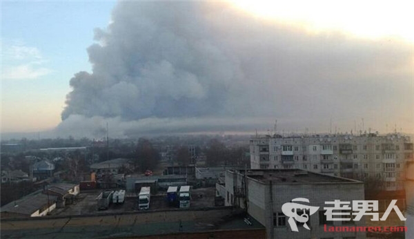>乌克兰军火库着火引发爆炸 火灾原因正在调查中