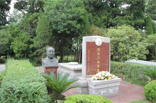 南京军区原副政治委员刘西元将军逝世