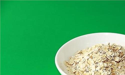 燕麦片的减肥吃法 燕麦片减肥的正确吃法是什么 这样吃一周瘦9斤
