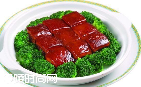 东坡肉的来历 水晶肴肉的由来|腊味合蒸的由来 飞龙汤的做法