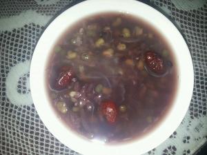 黑米薏仁绿豆粥的做法步骤